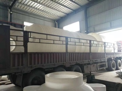 5噸加厚塑料水箱 助力現(xiàn)代農(nóng)業(yè)蔬菜種植的得力助手
